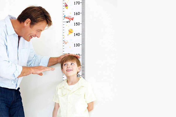 نقش تغذیه متعادل در افزایش قد کودکان