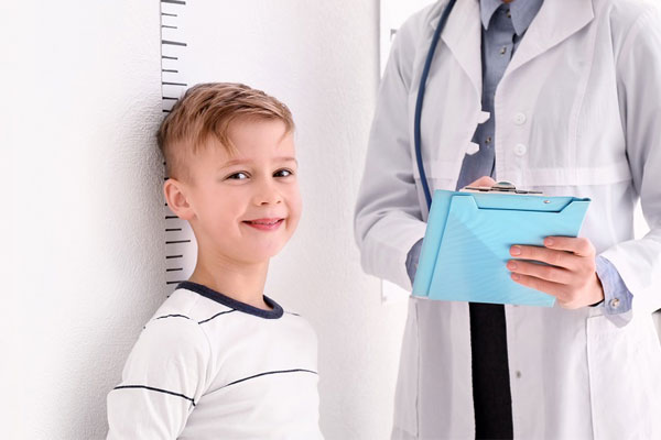 بهترین دکتر قد کودکان